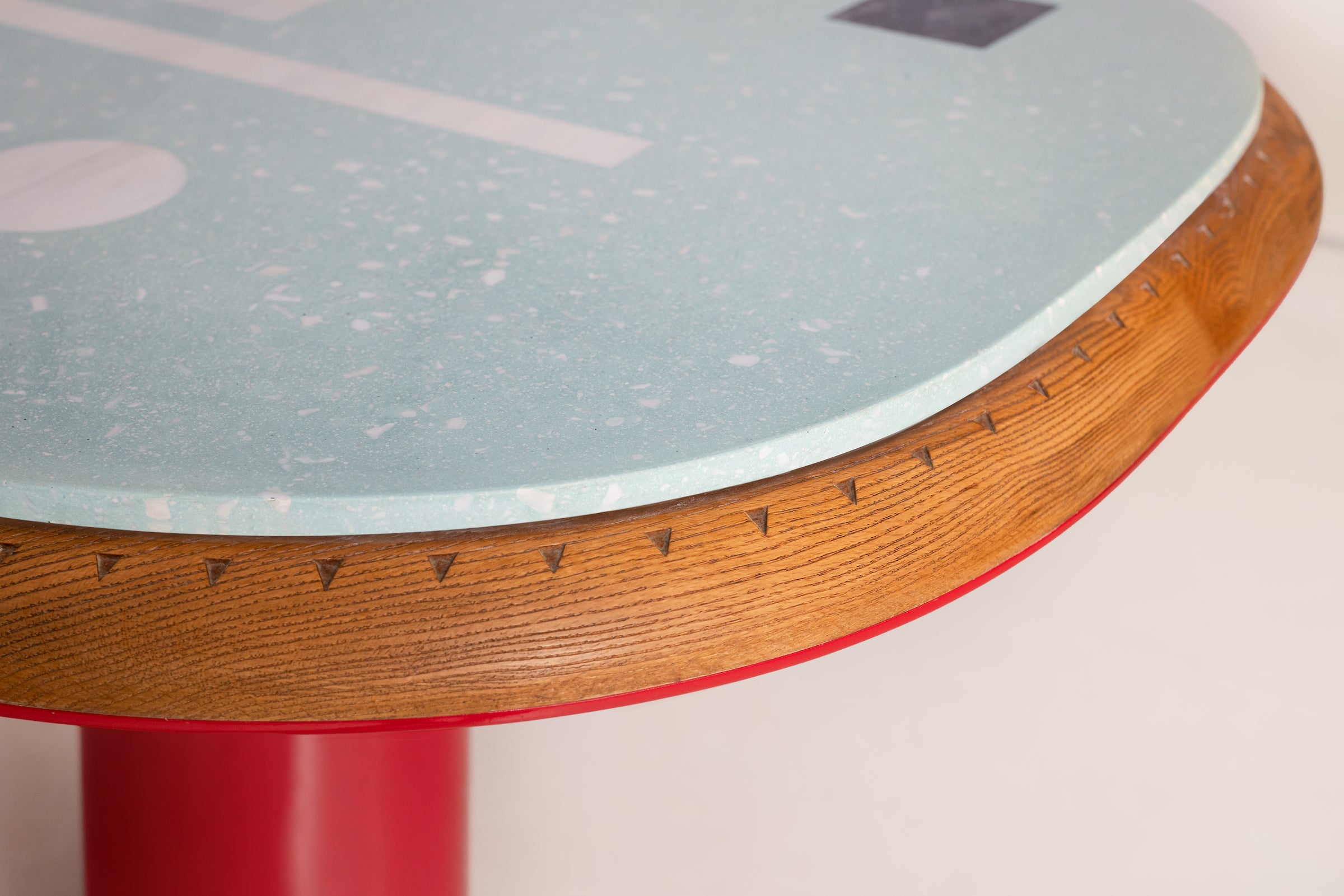 Totem Table